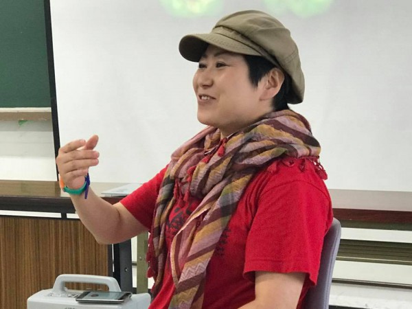 BE FREE!対談:鈴木聡(映画「BE FREE!」監督)×高橋美香(写真家)(写真2)